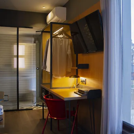 Отель Letoh Letoh Сан-Себастьян