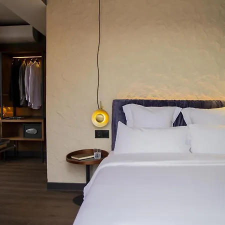 Hotel Letoh Letoh